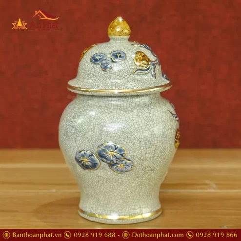 choe tho hoa sen men ran dap noi bat trang ve vang dt74300006