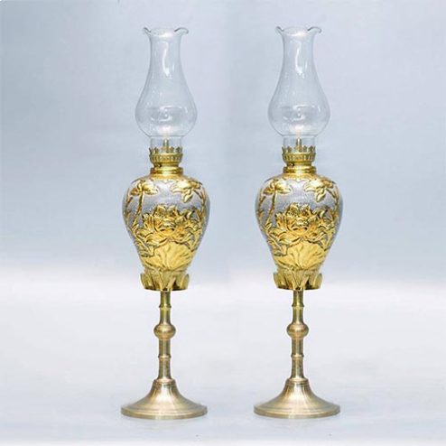 Đèn Dầu Chân Đồng Men Rạn Đắp Nổi Bát Tràng Dát Vàng DT780