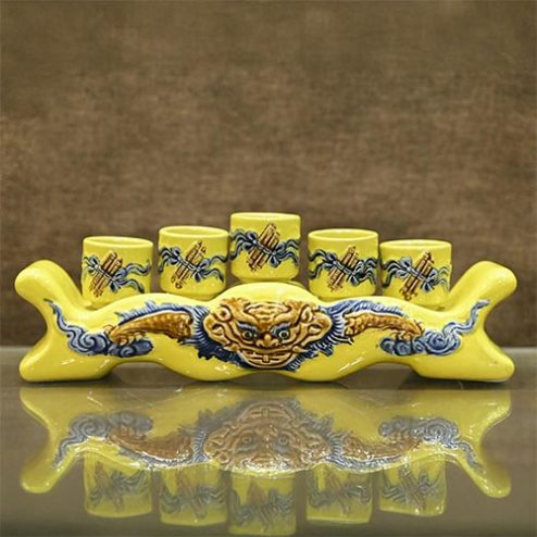 Kỷ Chén Ngai Men Màu Vàng Đắp Nổi Bát Tràng DT788