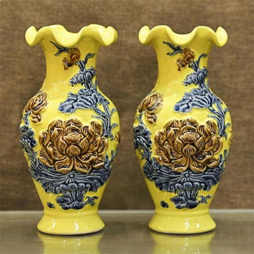 Lọ Hoa Miệng Lượn Đắp Nổi Hoa Sen Gốm Vàng Bát Tràng DT716