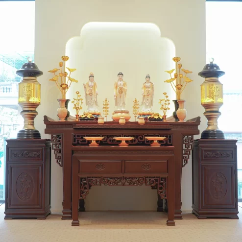 Bàn thờ gỗ Cẩm chạm khắc độc đáo màu nâu đỏ BT8716 An Phát