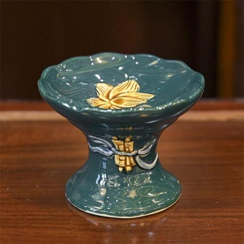 Chân Nến Bát Tràng Men Màu Xanh Đắp Nổi DT875