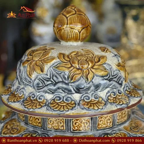 choe tho doi hoa sen cat tuong ca men ran dap noi dt96600006