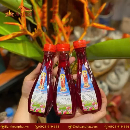 Nước tẩy uế lau ban thờ