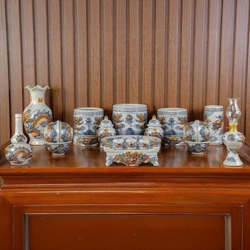 Bộ Đồ Thờ Cho Bàn Thờ Chung Cư 3 Bát Hương Gốm Sứ Bát Tràng BDT160