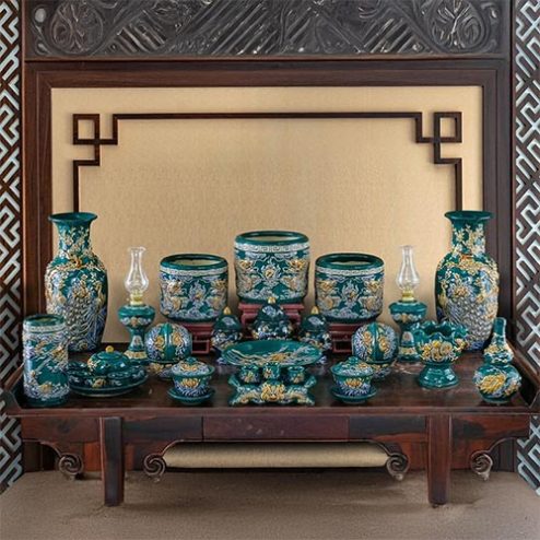 Bộ Đồ Thờ Xanh Lục Bảo Đắp Nổi Gốm Sứ Bát Tràng Cho Bàn Gia Tiên BDT193