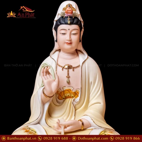 Tượng Quan Thế Âm Bồ Tát ngồi đẹp bằng đá