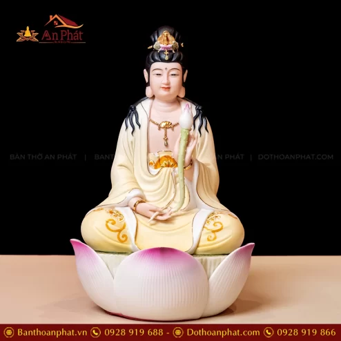 Tượng Đại Thế Chí Bồ Tát ngồi