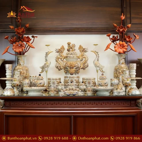 Bộ Đồ Thờ Cao Cấp Bát Tràng Vẽ Vàng Men Rạn Đắp Nổi BDT11905