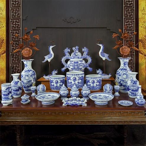 Bộ Đồ Thờ Cao Cấp Hàng Vuốt Tay Men Lam Bát Tràng BDT11916