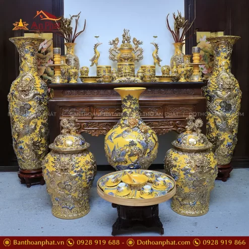 Bộ Đồ Thờ Vẽ Vàng Cao Cấp Men Màu Vàng Bát Tràng BDT200