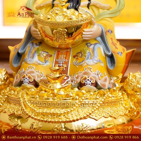 Tuong Than Tien Quan Loc Ngoi Dong Dat Vang 2477 7