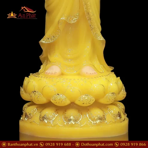 tuong phat a di da bot da thach anh dang dung cao cap t249400002