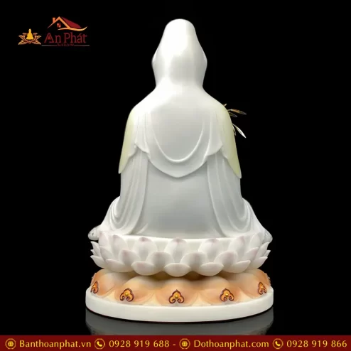 tuong phat ba quan am bo tat bot da son mau nhap khau dang ngoi dai sen t258400007