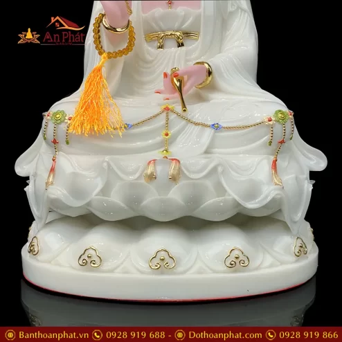 tuong phat ba quan am da trang vien tua ngoi de sen to t259200002