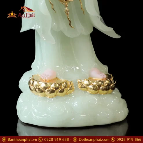 tuong phat tay phuong tam thanh bot da xanh ngoc dang dung may cao cap t246800008